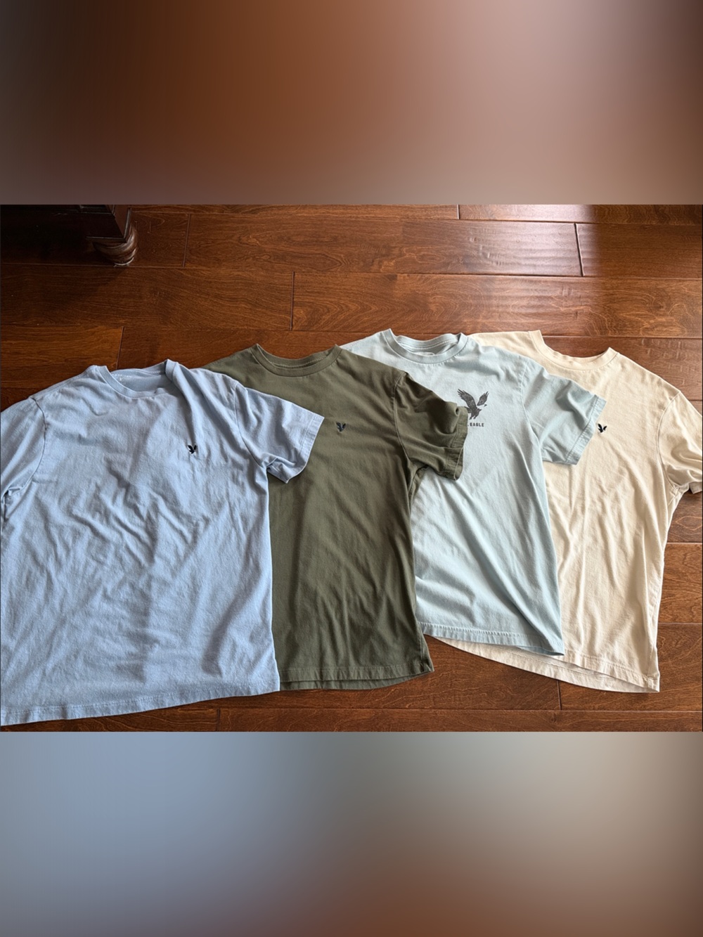 American Eagle Set of 4 Shirts with Logo Size Medium